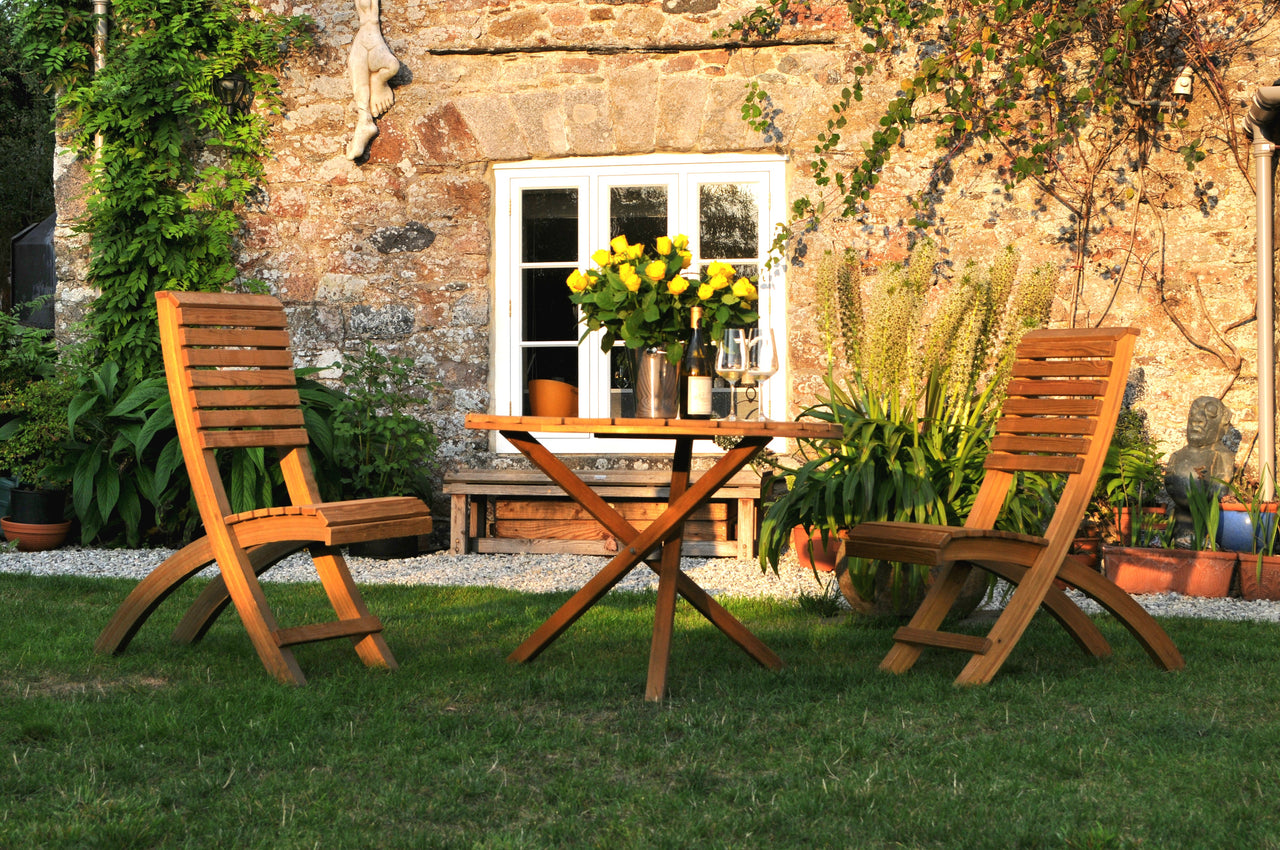 Sunshine Table with two Viking Chairs